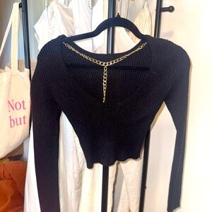 Astr Black Ribbed Long-Sleeve Crop Top with Gold Chain